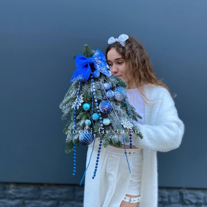 Новогодняя елочка "Блю" в Симферополи