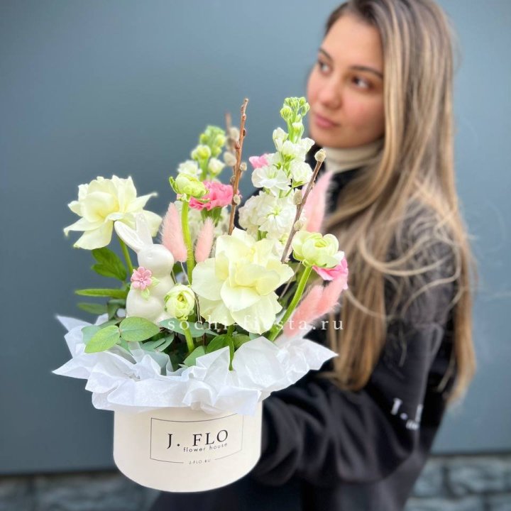 Цветочный бокс "Пасхальная композиция" в Симферополи