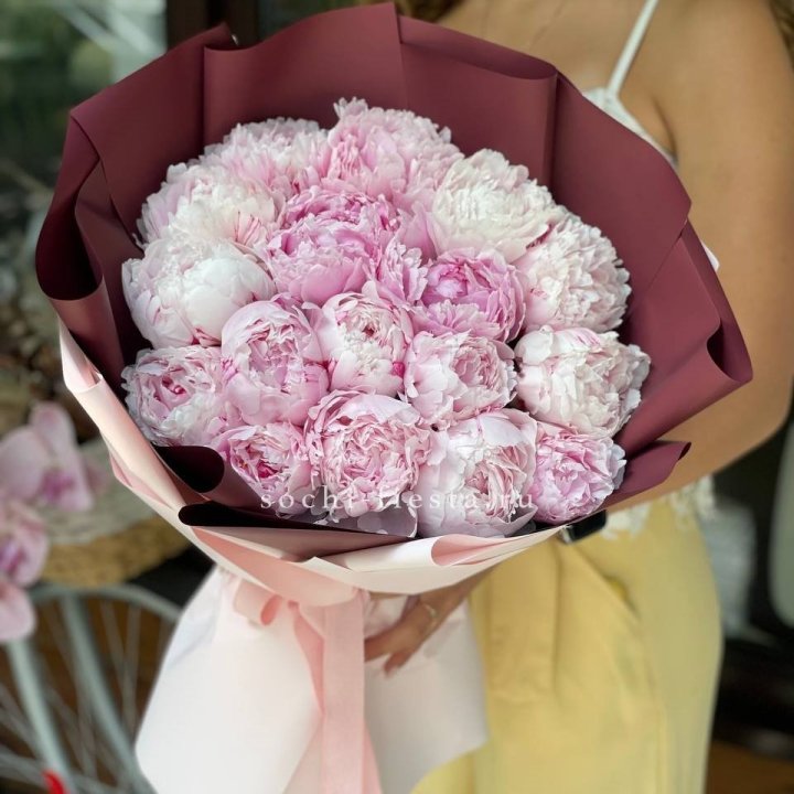 Букет 17 зефирных пионов в Симферополи