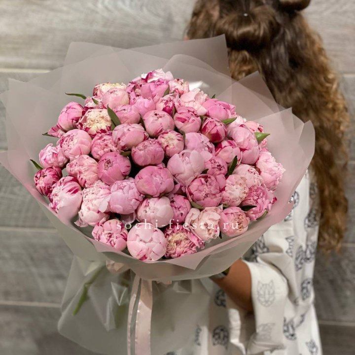 51 розовый пион в Симферополи