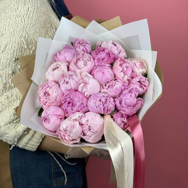 Букет из 21 пионов в Симферополи