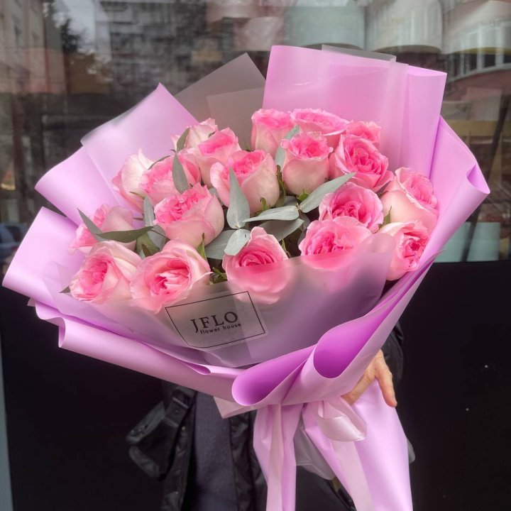  19 розовых роз в Симферополи