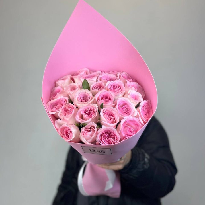 25 нежных роз в Симферополи