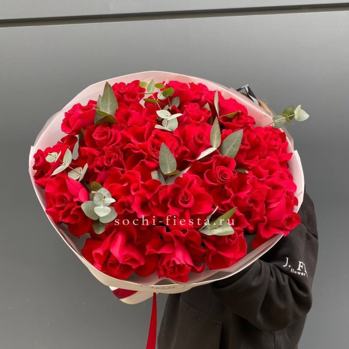 23 Красных французских роз в Симферополи
