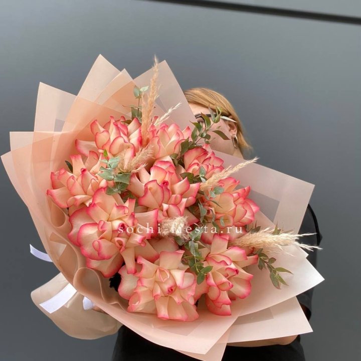 9 Французских роз Джумилия  в Симферополи