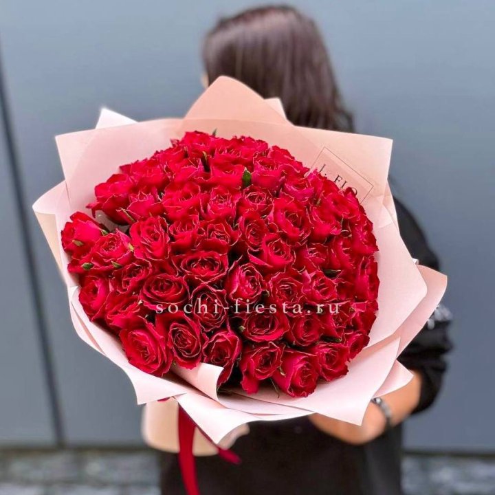 55 кенийских роз в Симферополи