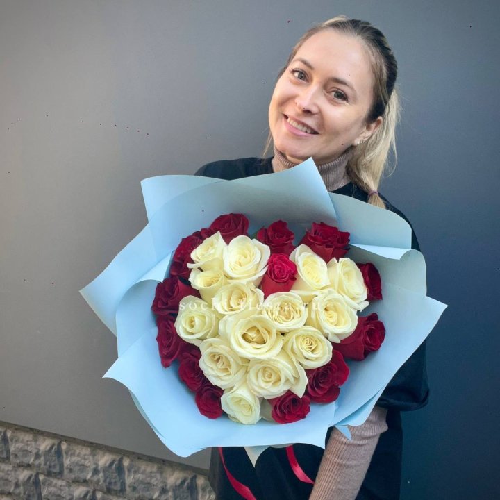 27 роз "Сердце" в Симферополи