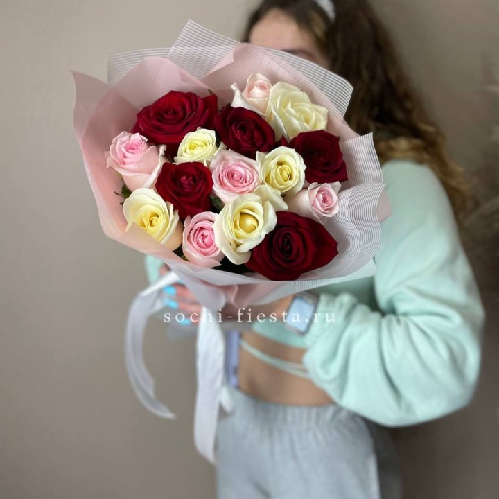 15 роз "Карусель" в Симферополи