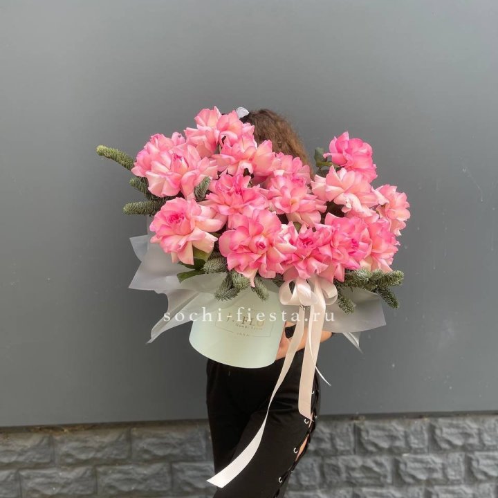 Бокс из 15 французских роз в Симферополи