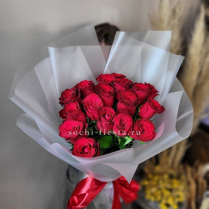 17 красных роз "Нет времени ждать" в Симферополи
