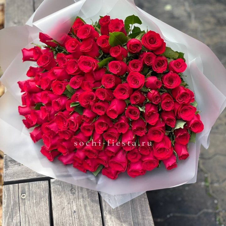 101 красная роза Лолита в Симферополи