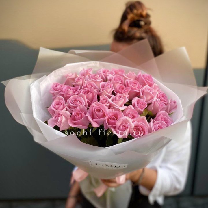 Букет розовых роз  в Симферополи