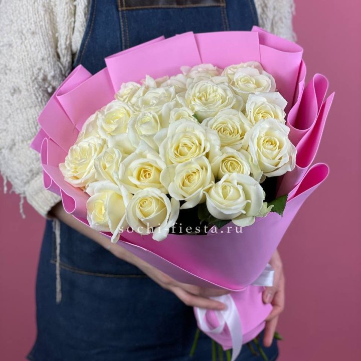 25 белых роз в Симферополи
