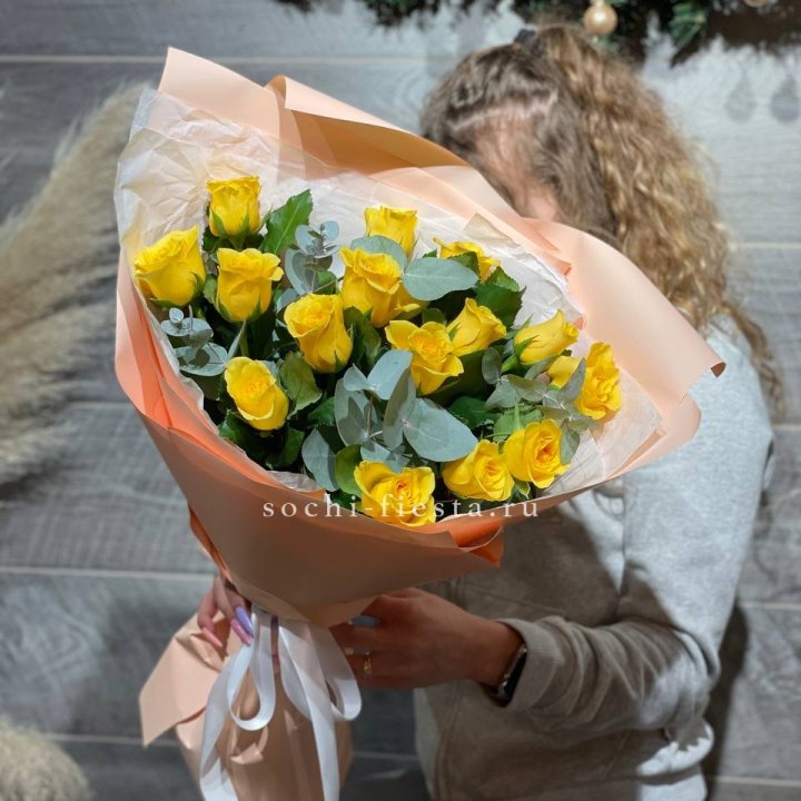 15 желтых роз в Симферополи