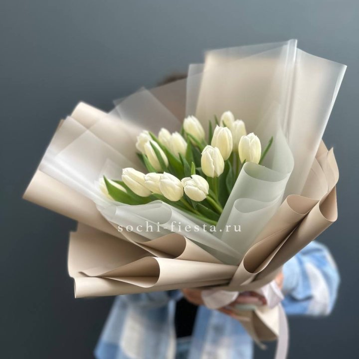 Букет из 15 белых тюльпанов в Симферополи