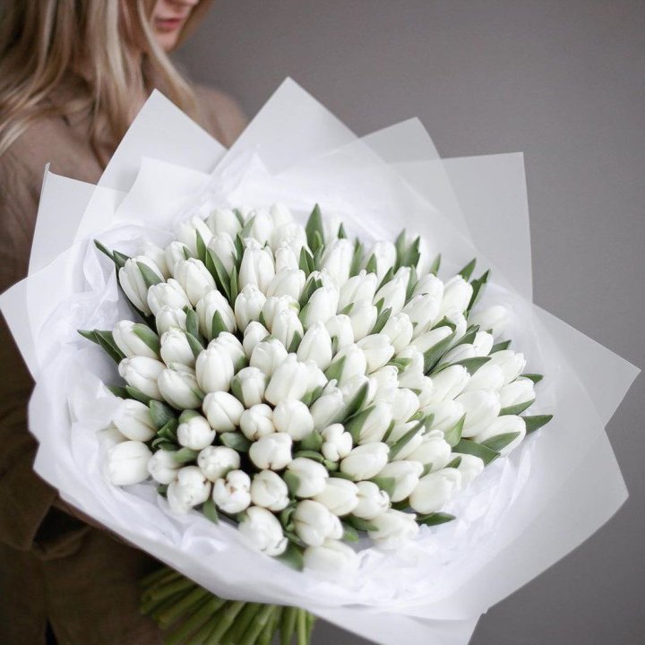 101 белый тюльпан в Симферополи