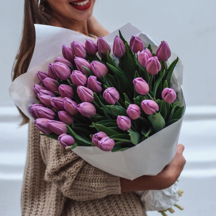 39 сиреневых тюльпанов в Симферополи
